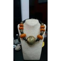 african_amber_and_bronze_necklace_1