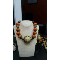 african_amber_and_bronze_necklace_2