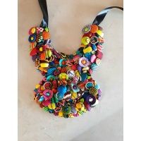 button_necklace
